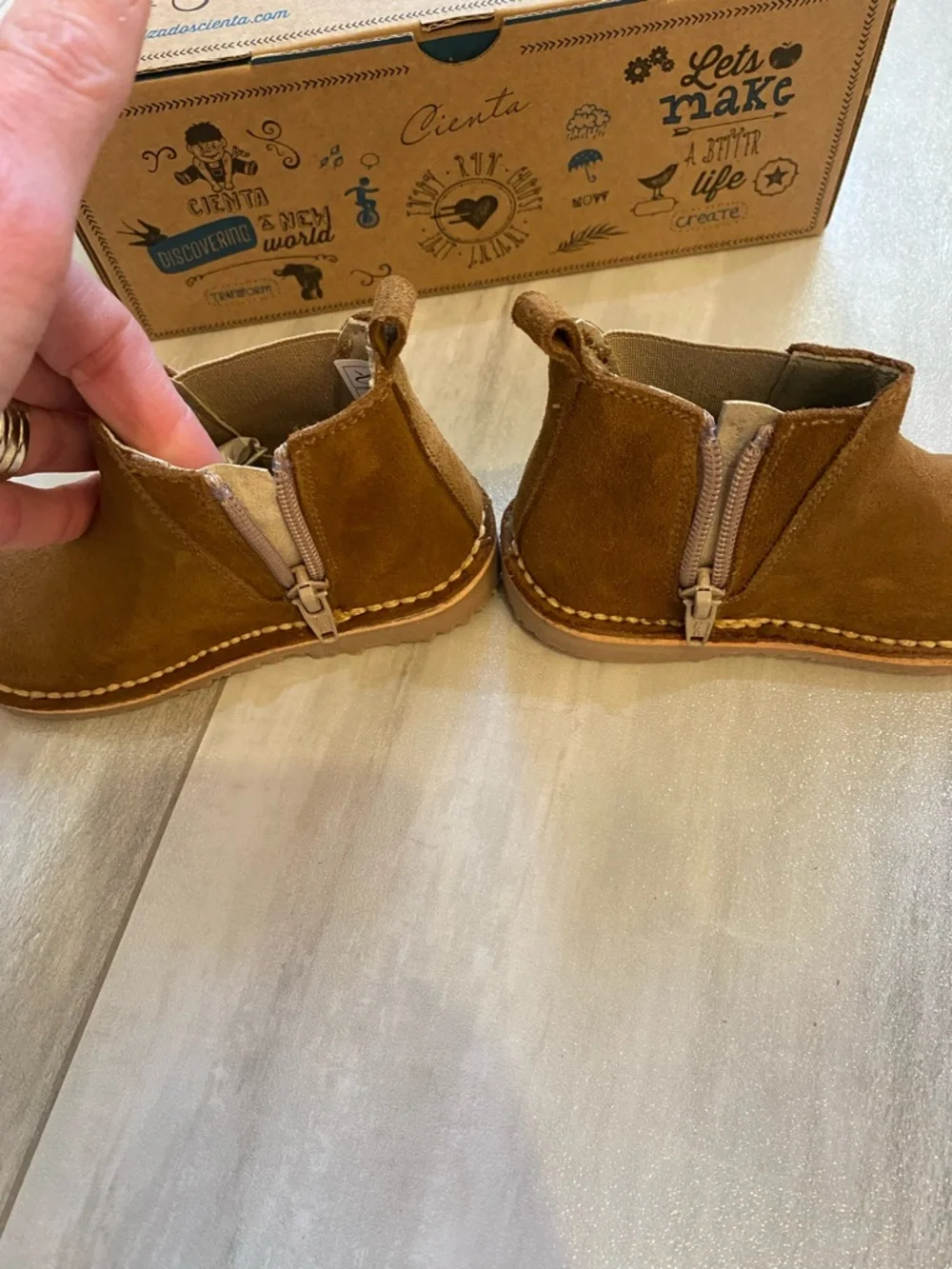 NWT Cienta Classic Tan Brown Suede Leather Zip-Up Round Toe Boot toddler 6